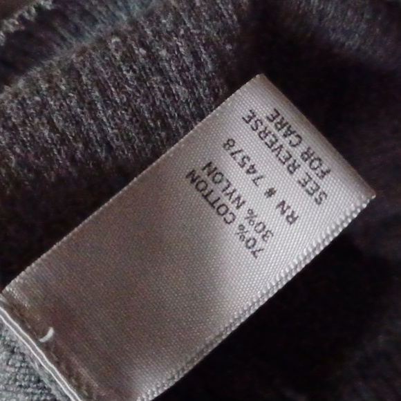 🌺Cache Gray Women's Sweater with Sequin Accents - Picture 6 of 8